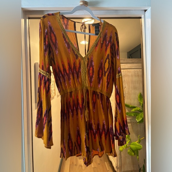 Waimea Bell Sleeve Romper - Picture 1 of 3